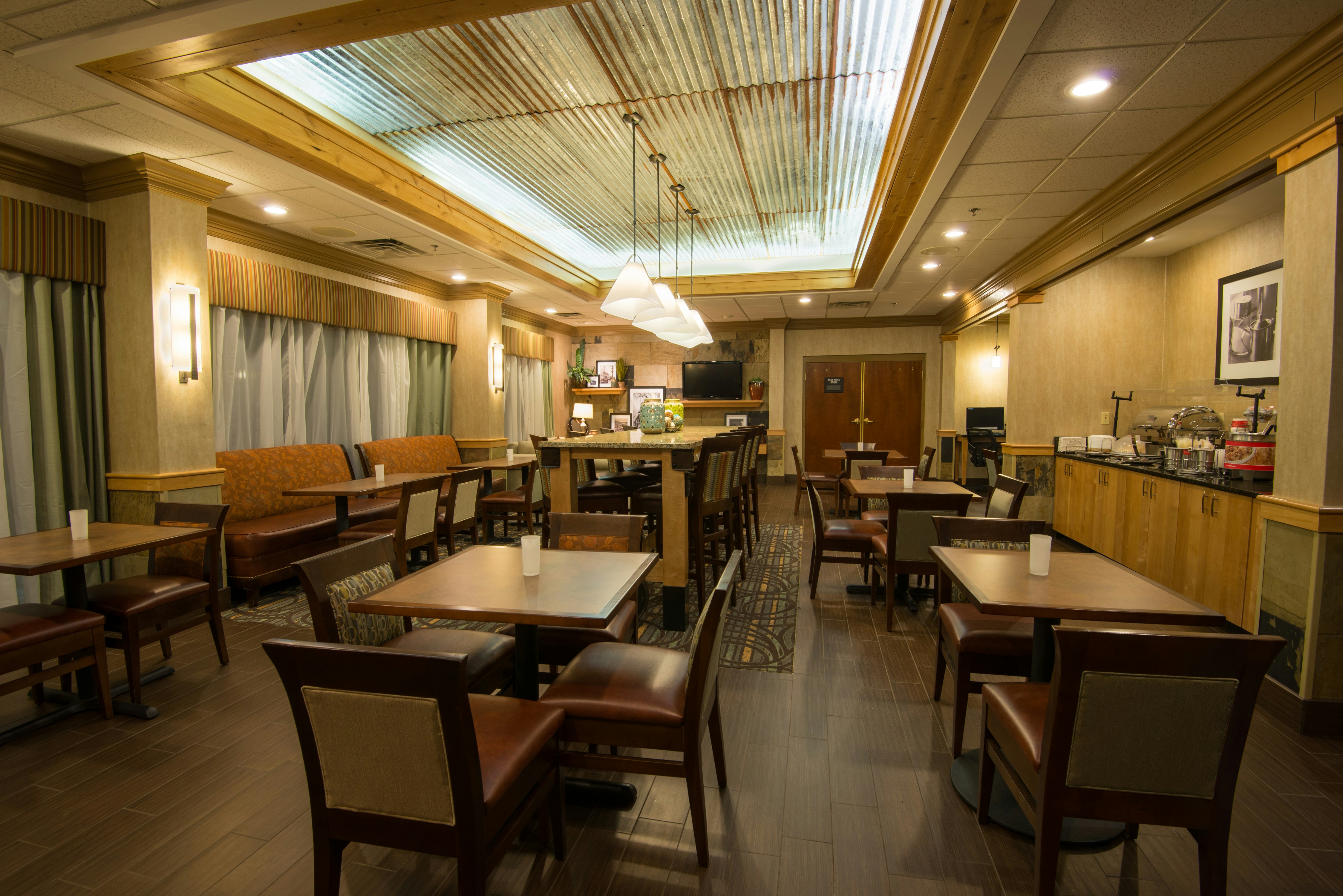 Hampton Inn Wilkesboro 30/50