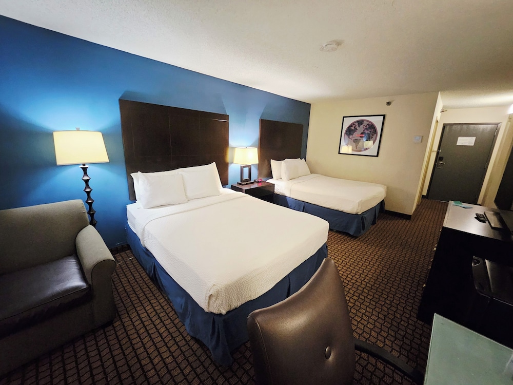 Ramada Plaza by Wyndham Sheridan Hotel and Convention Center 8/50