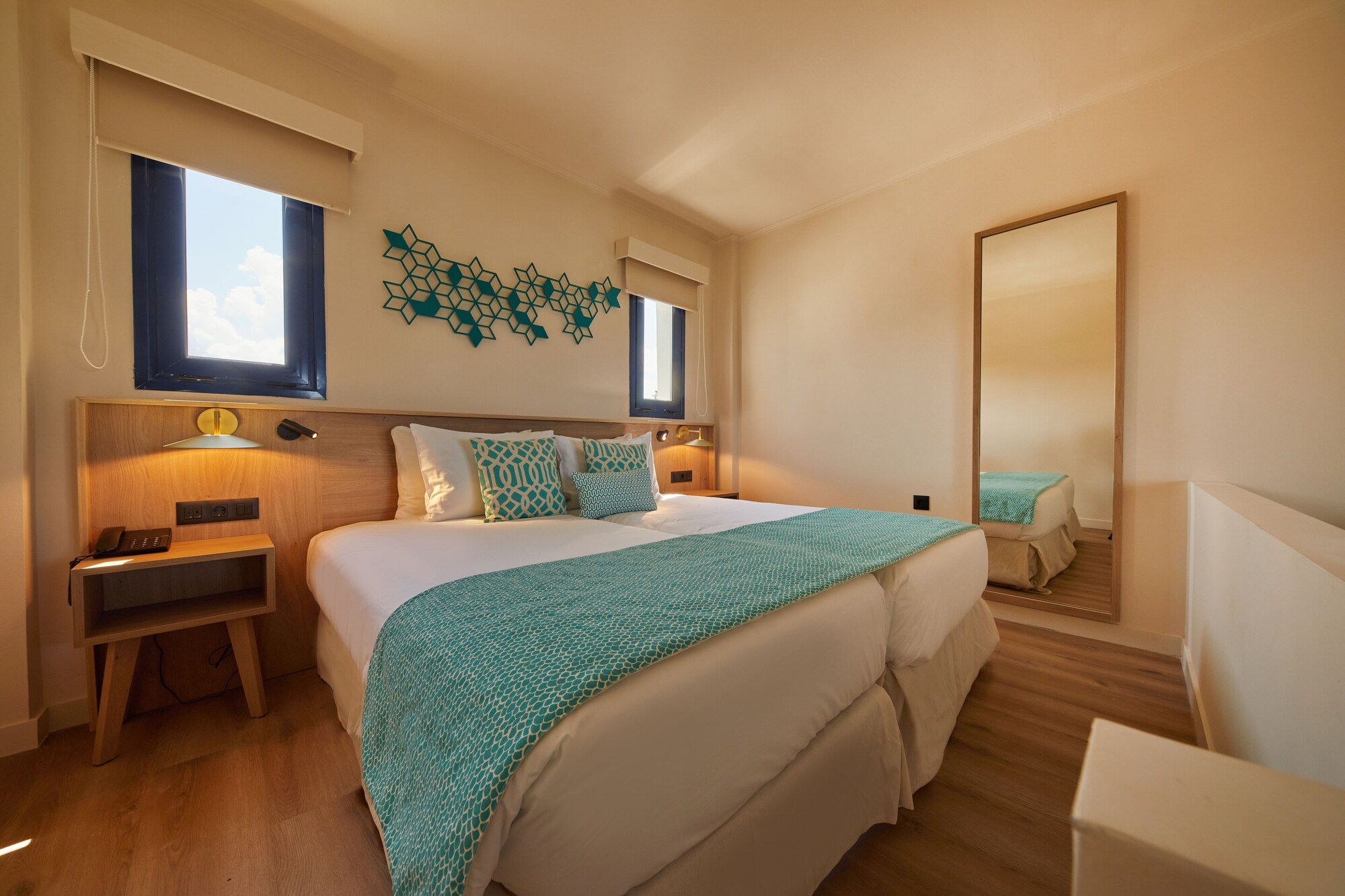 My Favorite Club, Junior Suite, Queen Bed, Partial Sea View, Sofa, Balcony