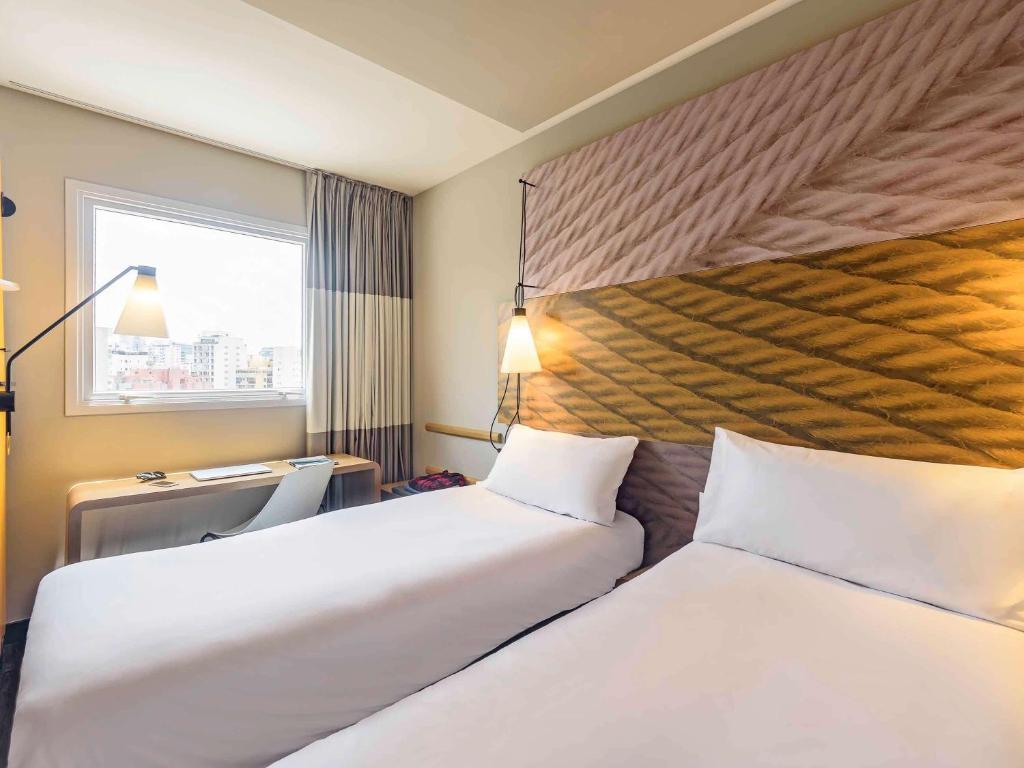 Standard, Double Bed, Street View