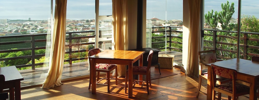 Bluebottle Guest House 32/50