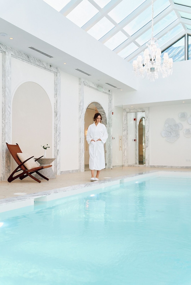 Royal Saray Resort 30/67