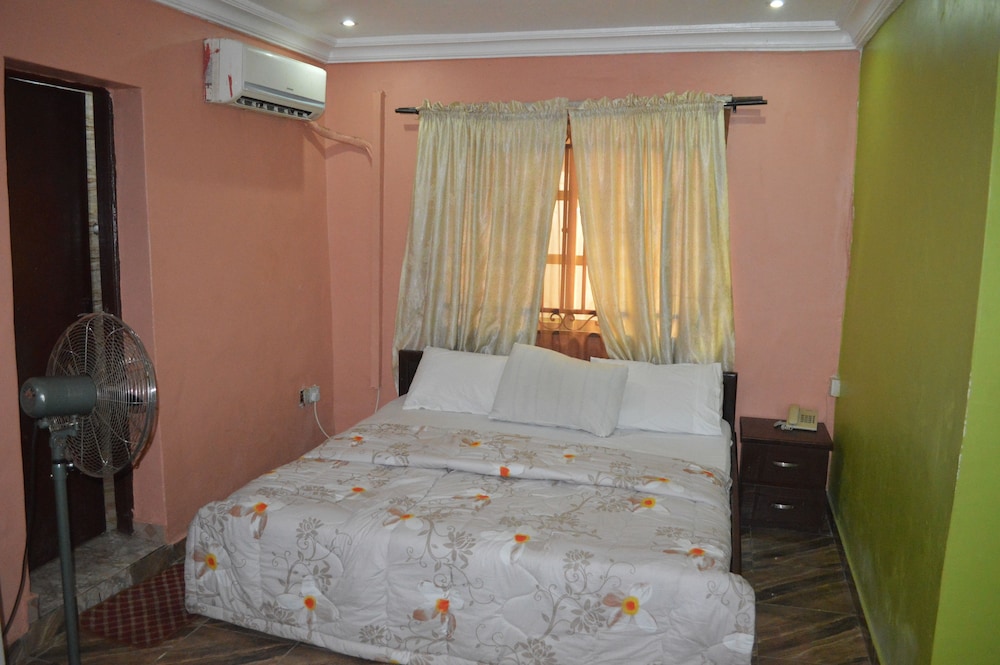 HardRock Hotel and Suites 20/48