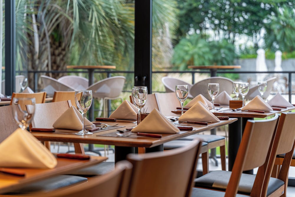 Hotel Deville Prime Porto Alegre 32/50
