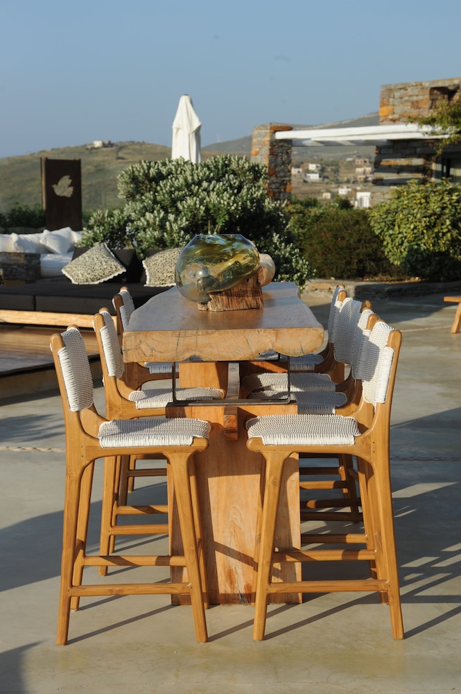 Aigis Suites 38/50