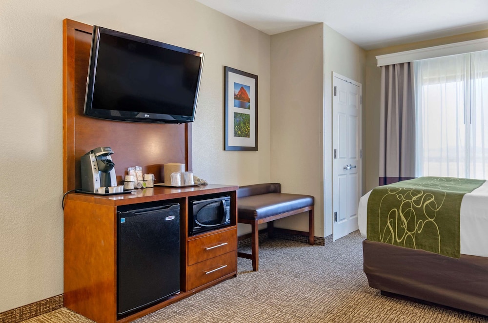 Comfort Suites Helena Airport 16/36