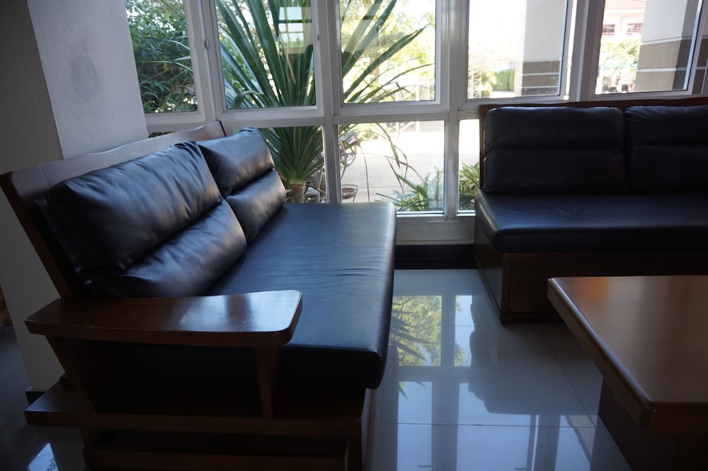 Panwalee Hotel 48/64