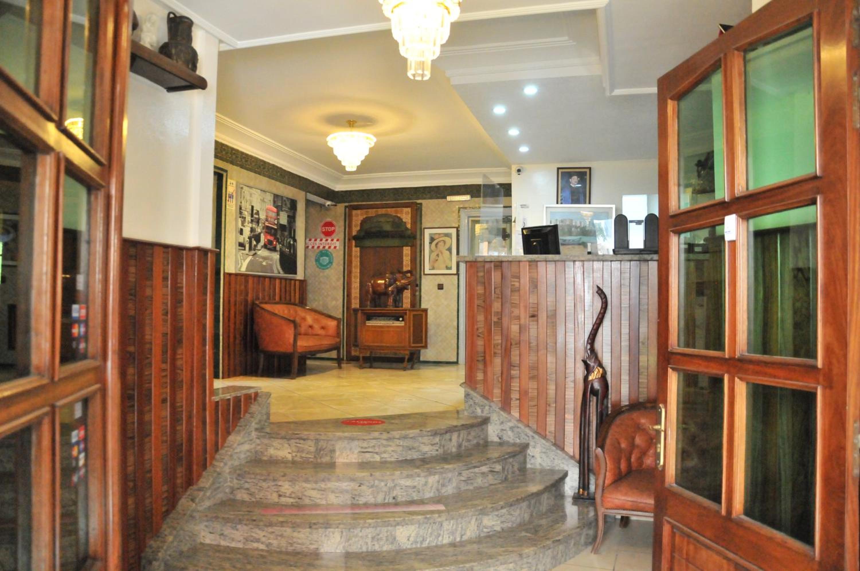 Hotel East West 16/50