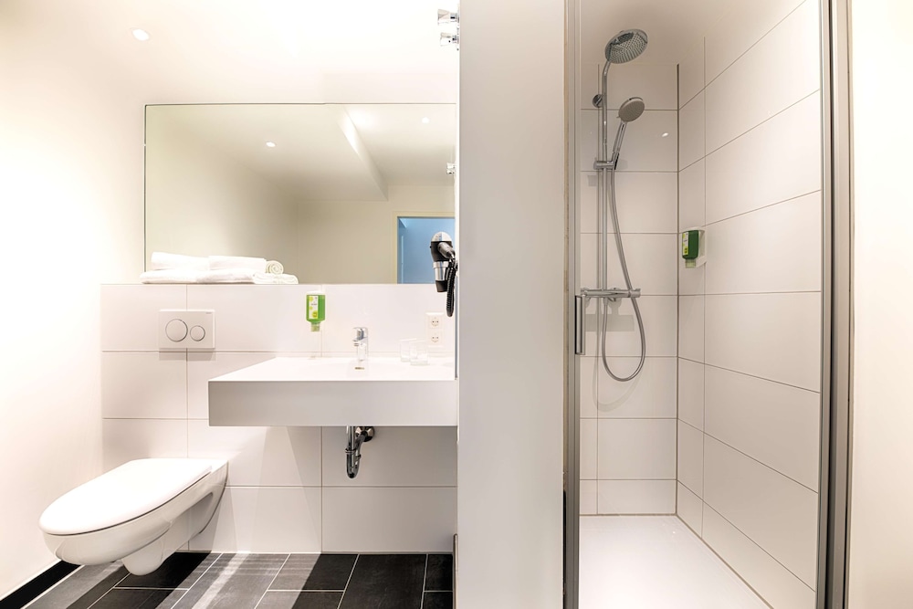 ACHAT Hotel Stuttgart Zuffenhausen 76/80