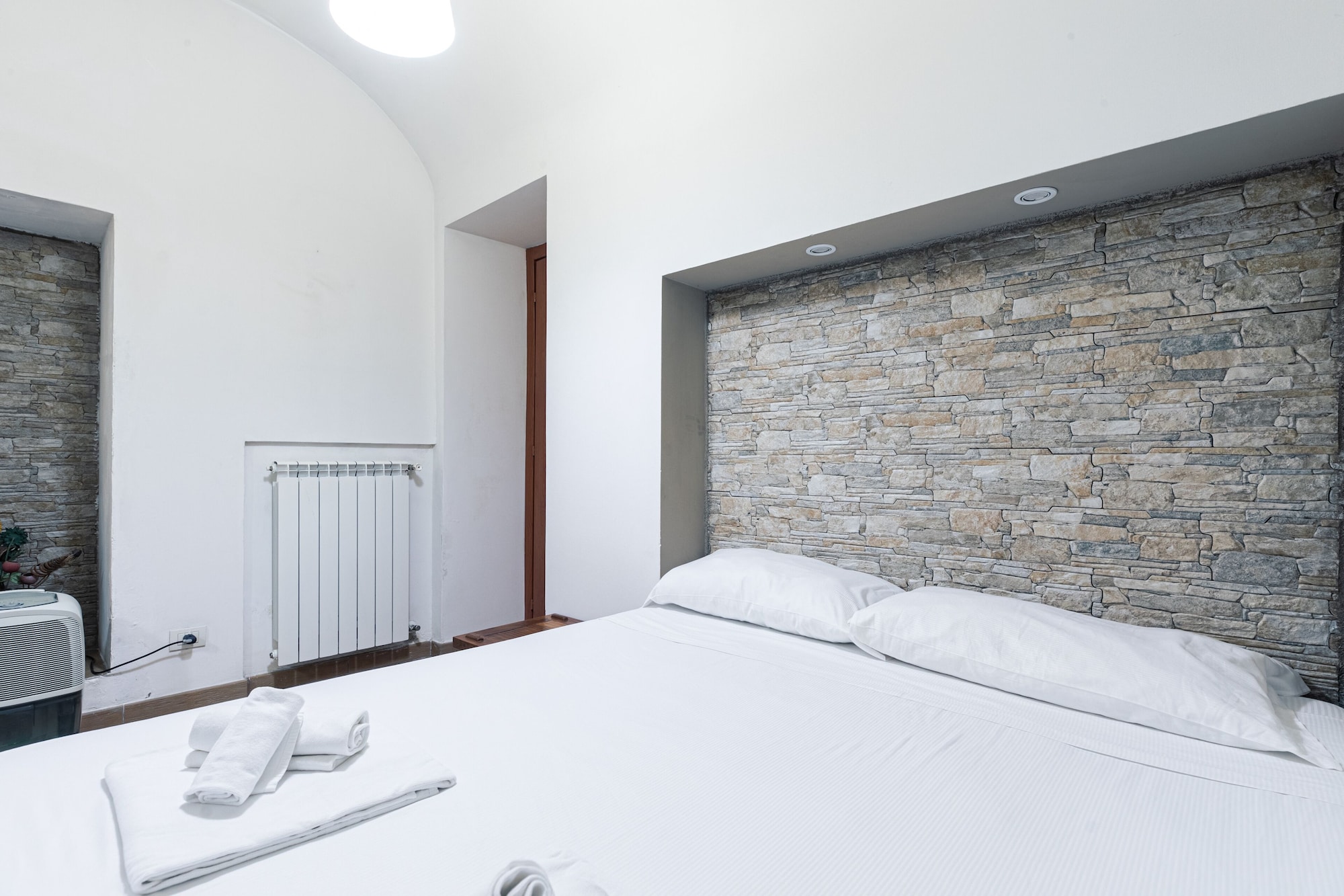 EXCLUSIVE, APARTMENT