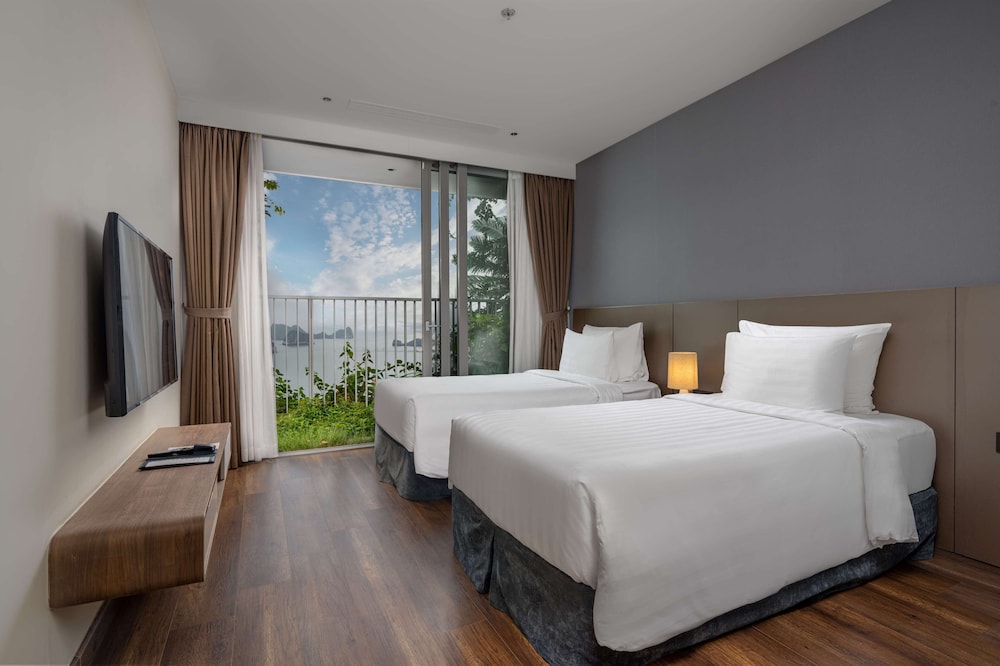 2 Bedrooms, Ocean, Central, Deluxe, Residence, Twin Beds, King Bed