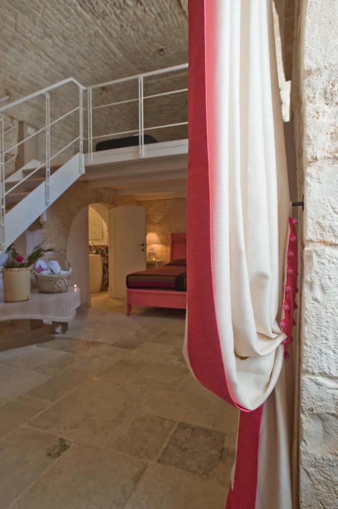 Le Alcove Luxury Hotel Nei Trulli 4/46