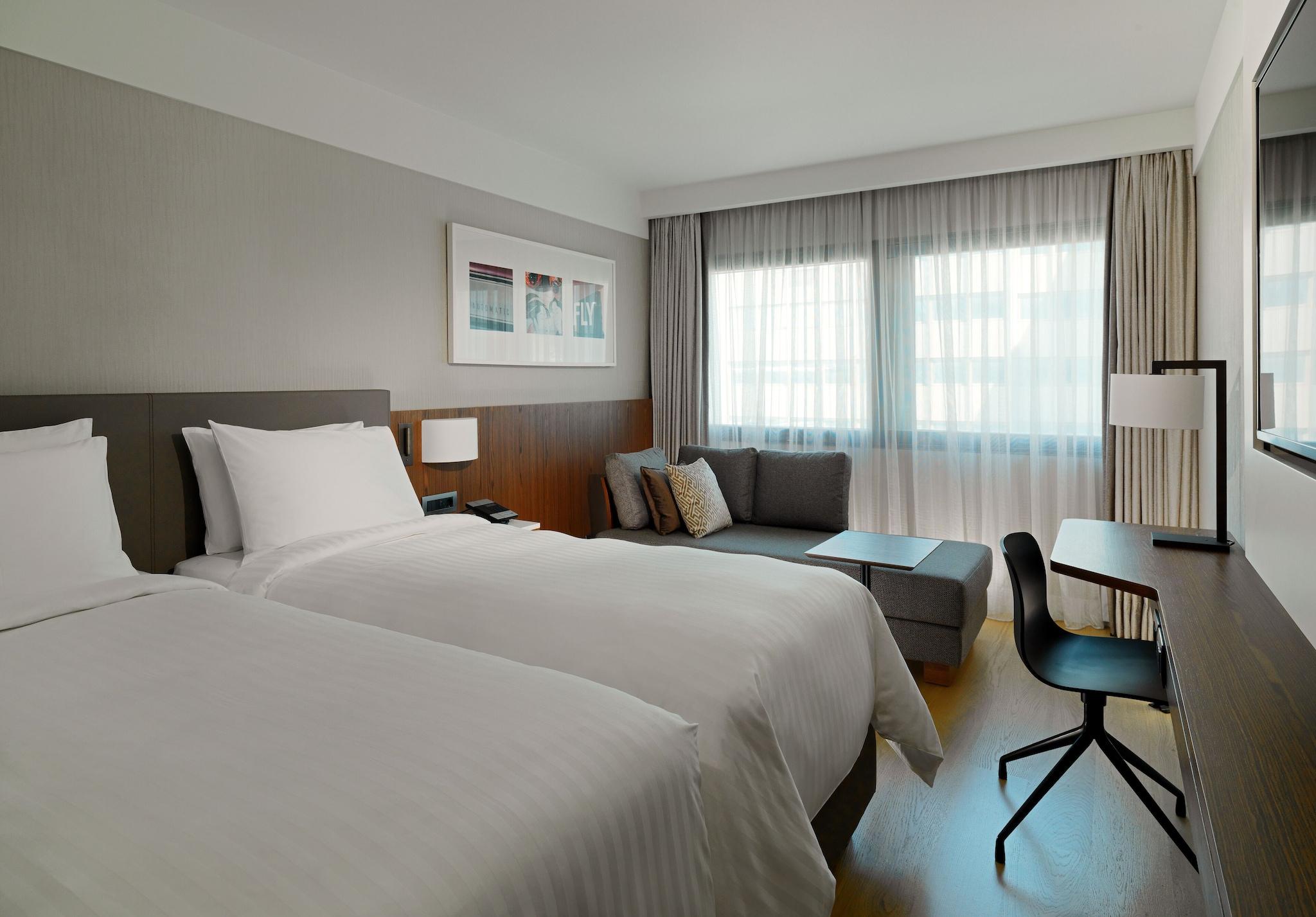 Superior, Twin Beds, with View