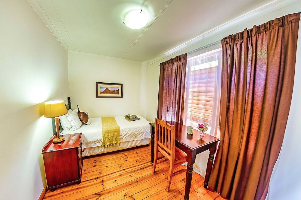 Amper Bo Guesthouse 5/35