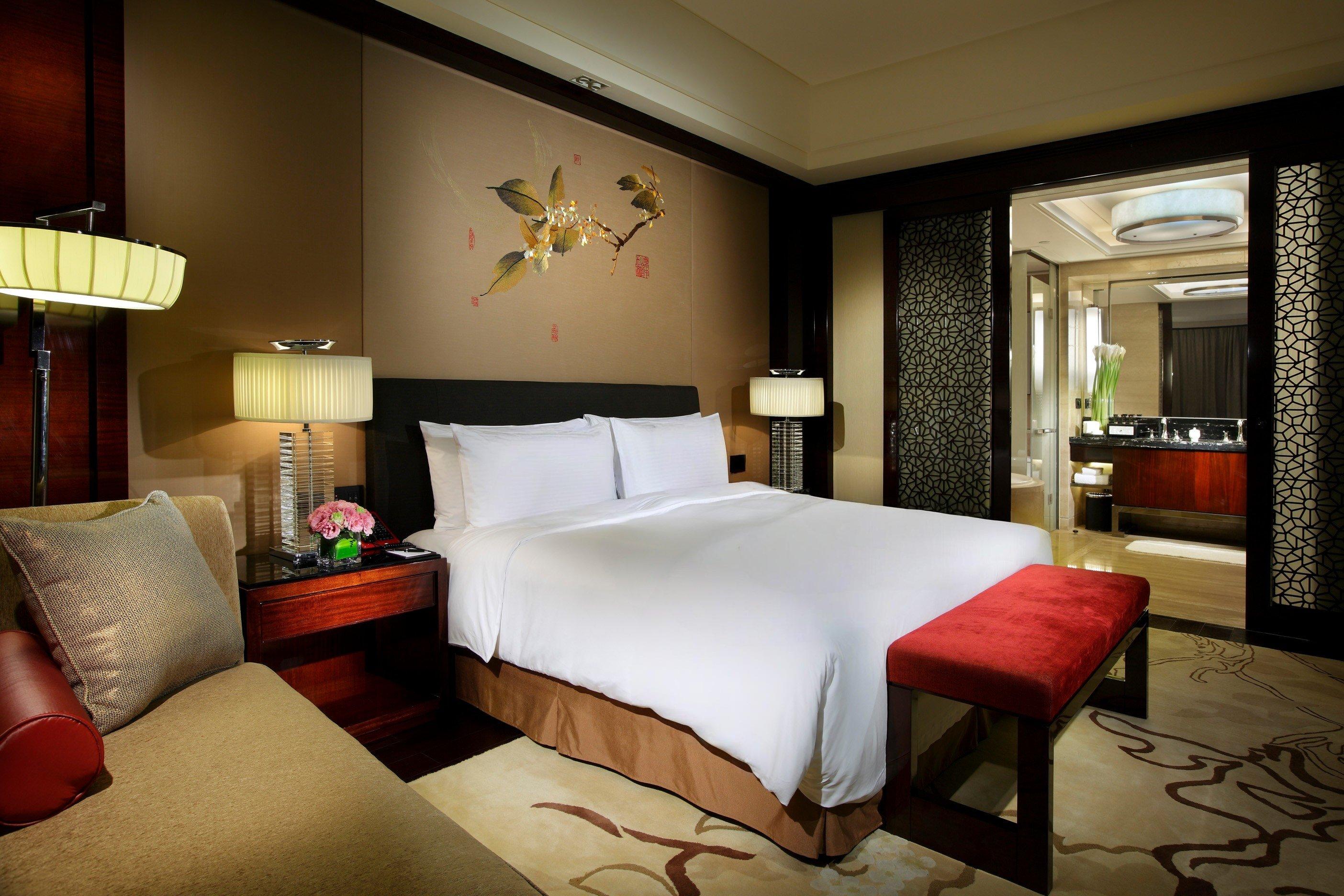 1 Bedroom, Suite, Living and Dining Areas