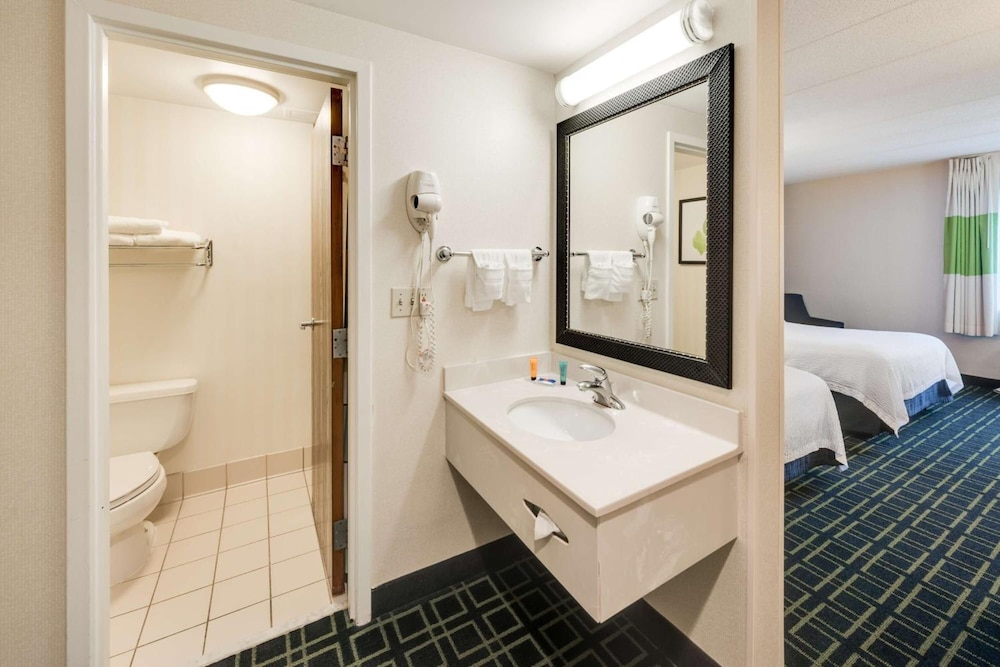 Motel6 Milford, CT 74/74