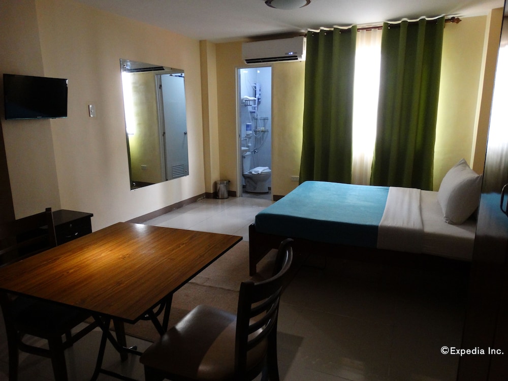 Time Travellers Hotel 24/43