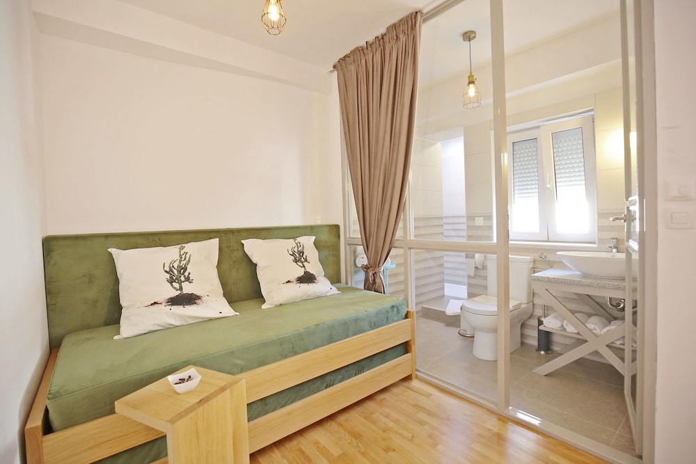 Central Apartments - Integrated Hotel 22/67