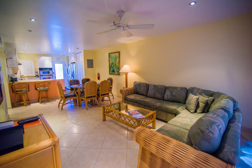 Seven Mile Beach Resort And Club 43/65