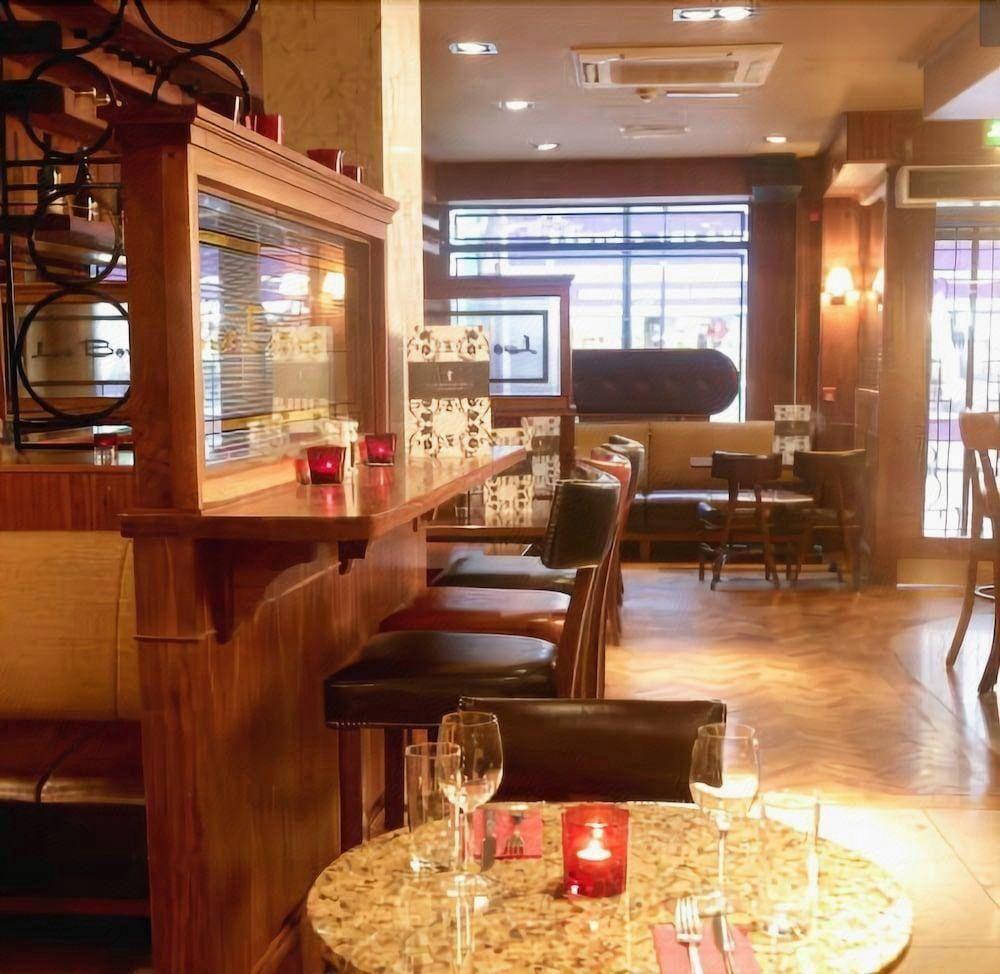 Celtic Lodge Guesthouse Restaurant Bar 34/36