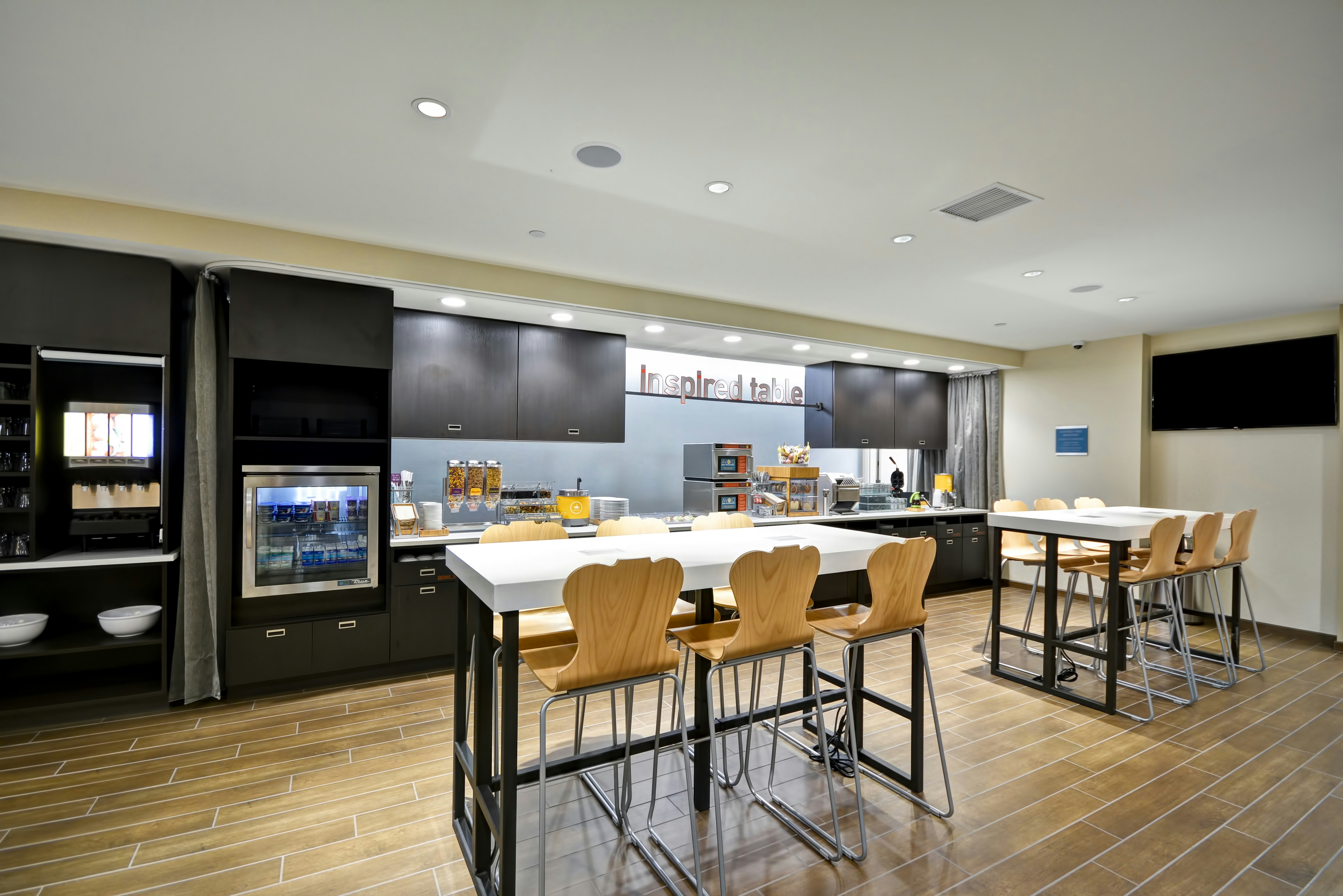HOME2 SUITES BY HILTON MAUMEE TOLEDO 14/18