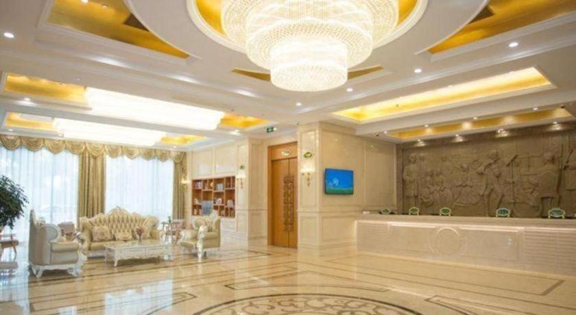 Vienna Hotel (Suzhou Fashion stage Yangcheng Lake store) 12/46