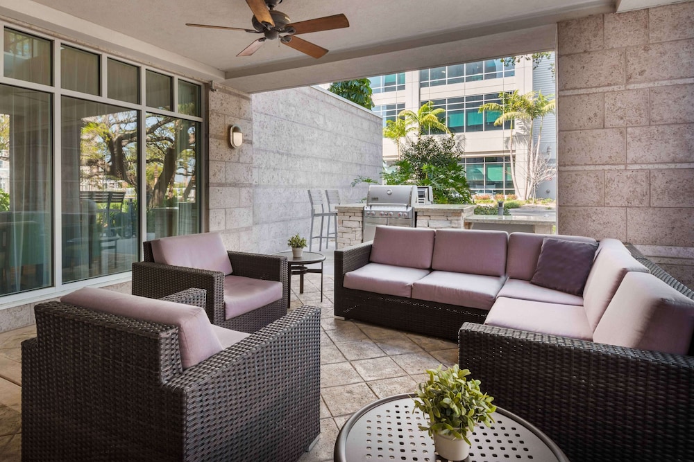 Homewood Suites by Hilton Tampa Airport Westshore 15/50