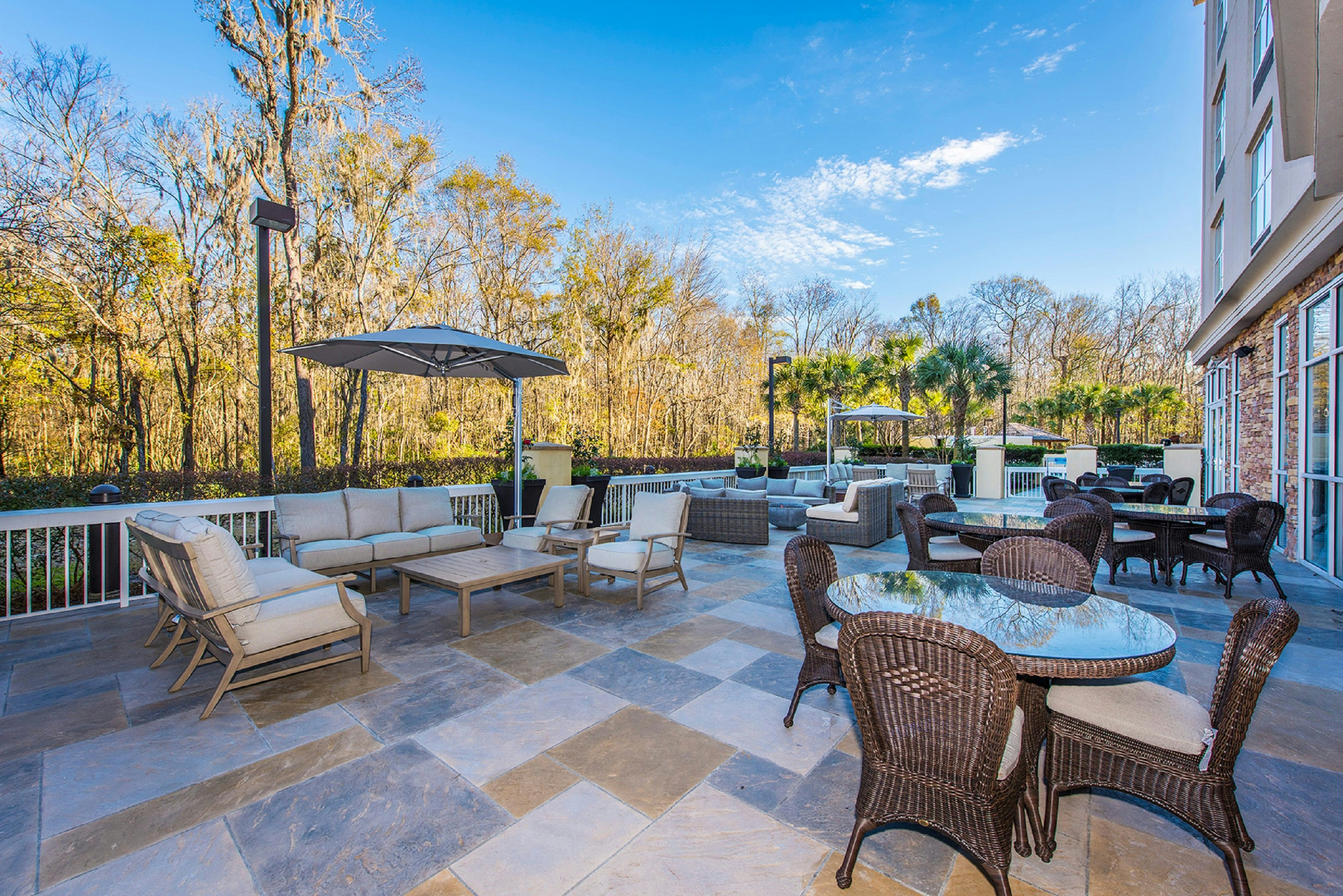 Doubletree By Hilton North Charleston Convention Center 22/32