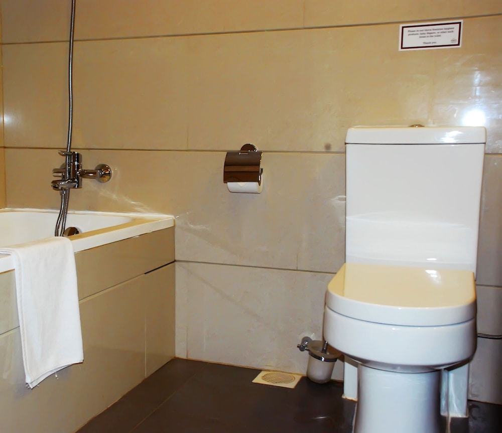 Kiriri Garden Hotel 49/50