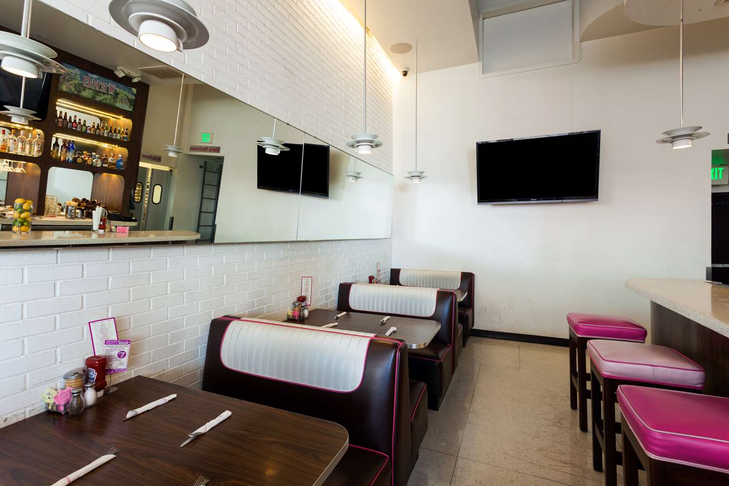 Ramada Plaza By Wyndham West Hollywood Hotel & Suites 11/15