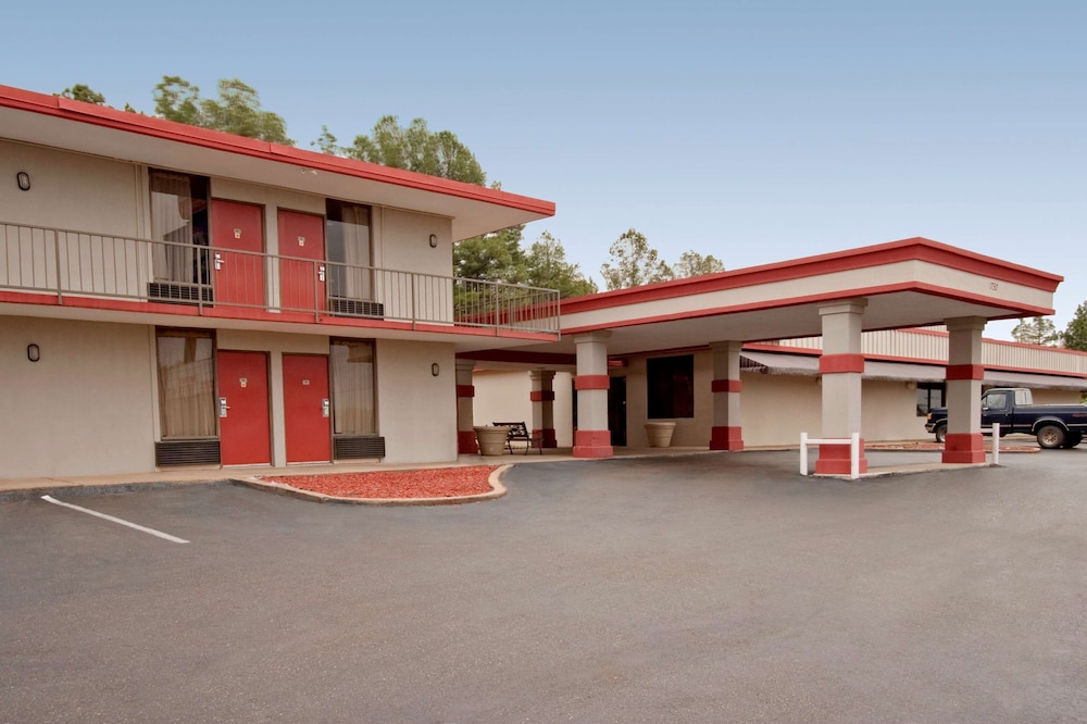 Americas Best Value Inn Grenada 4/17