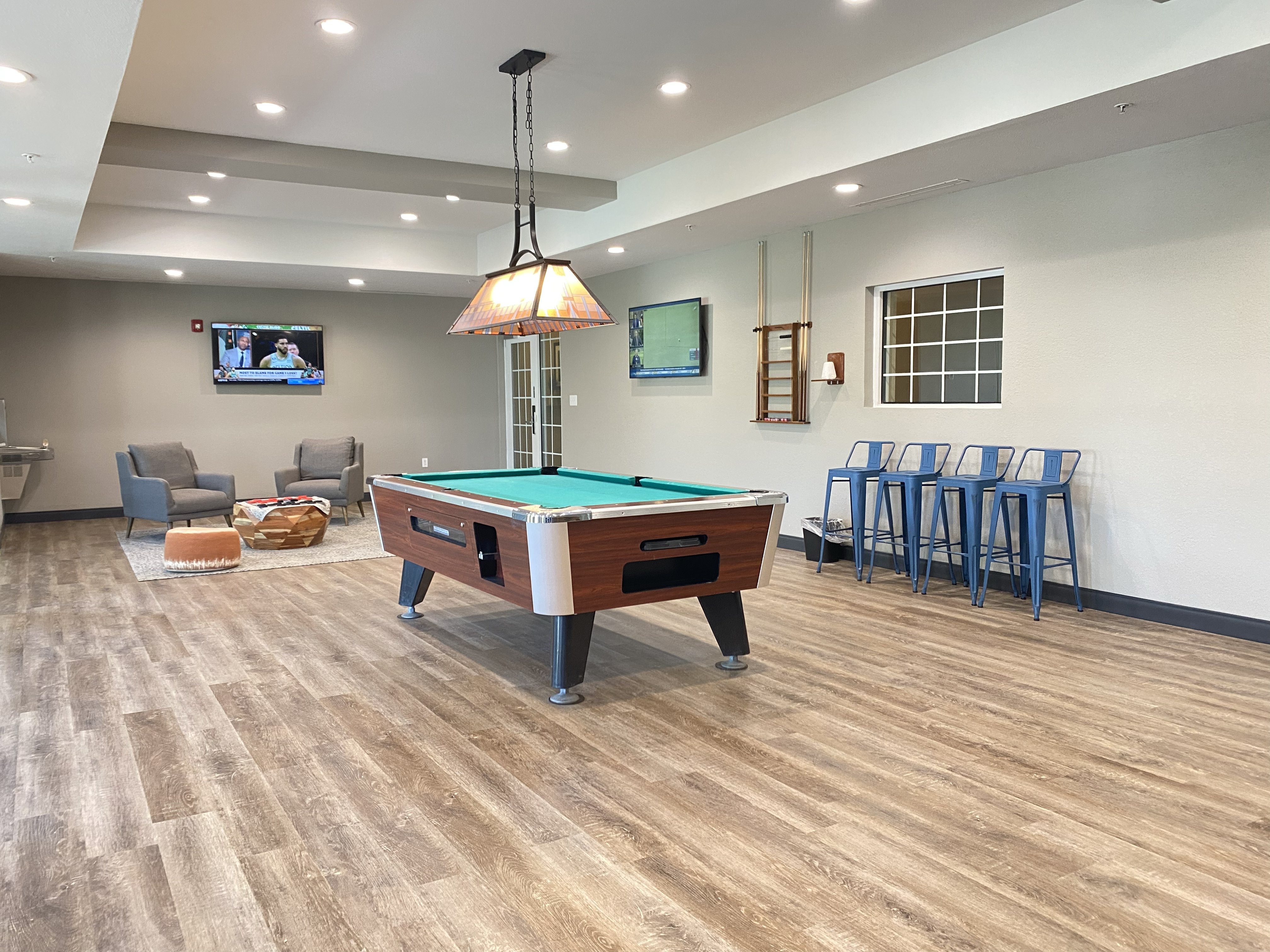 CANDLEWOOD SUITES BOWLING GREEN 34/69