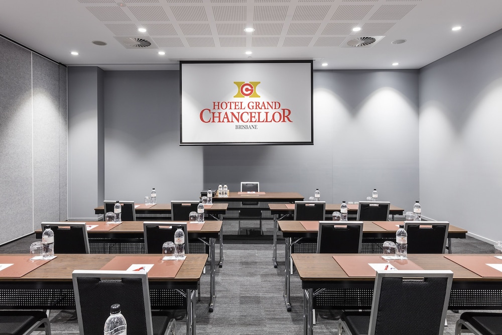 Grand Chancellor Brisbane 56/63
