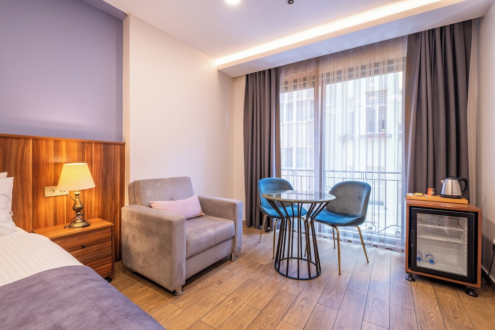 La Wisteria Boutique Hotel 51/66