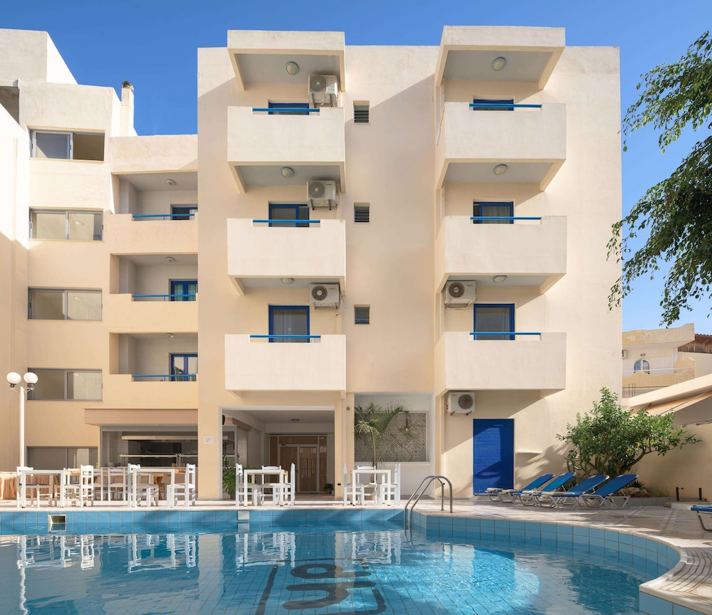 Central Hersonissos Hotel 4/73