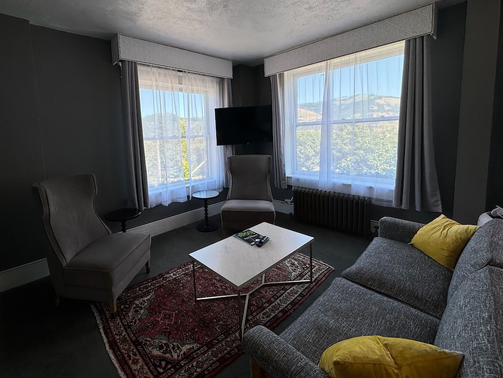 Hood River Hotel 43/73