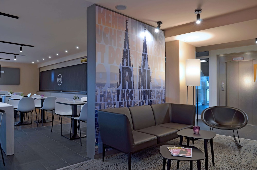 B&B Hotel Koln-West 18/38