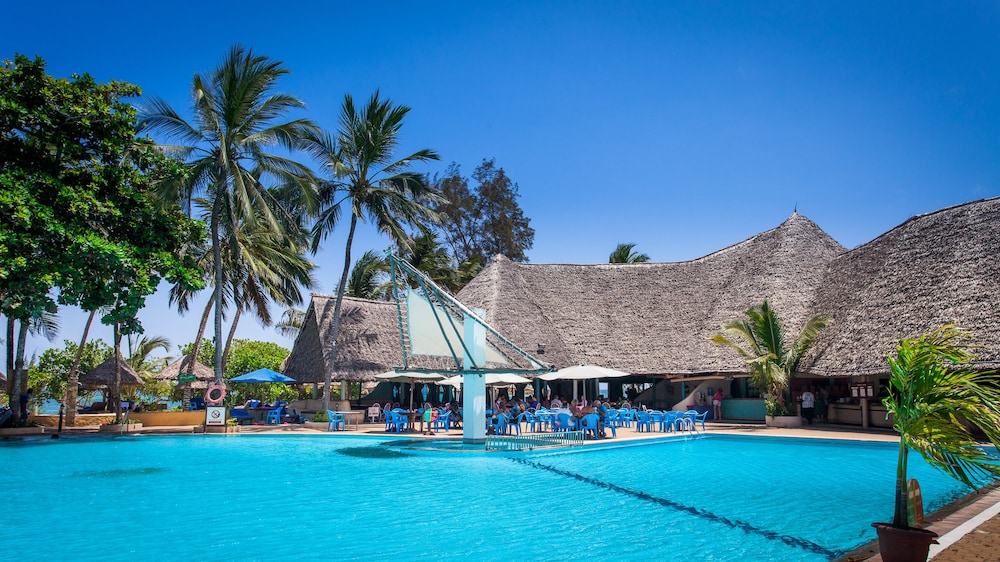 Turtle Bay Beach Club 21/40