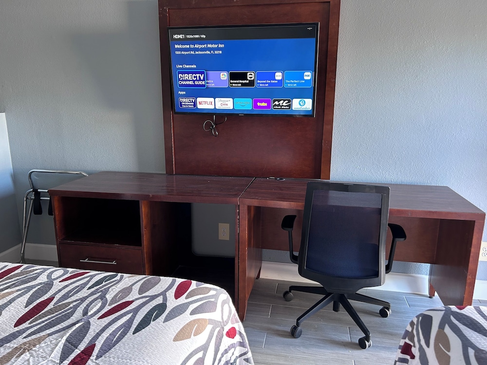 Airport Motor Inn 28/31