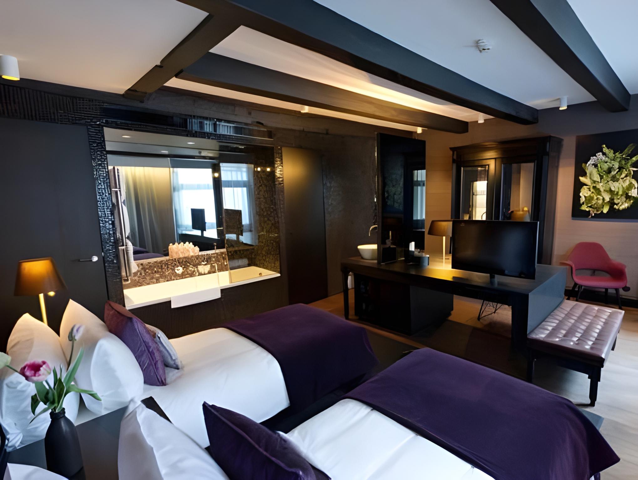 SUPERIOR, DOUBLE BED