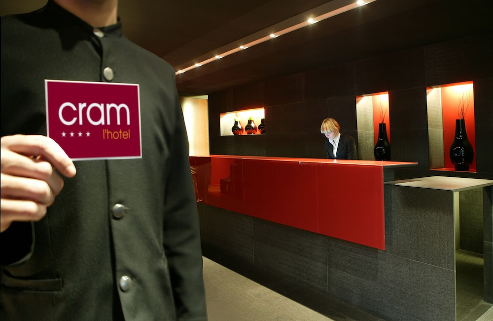 Cram Hotel 4/72