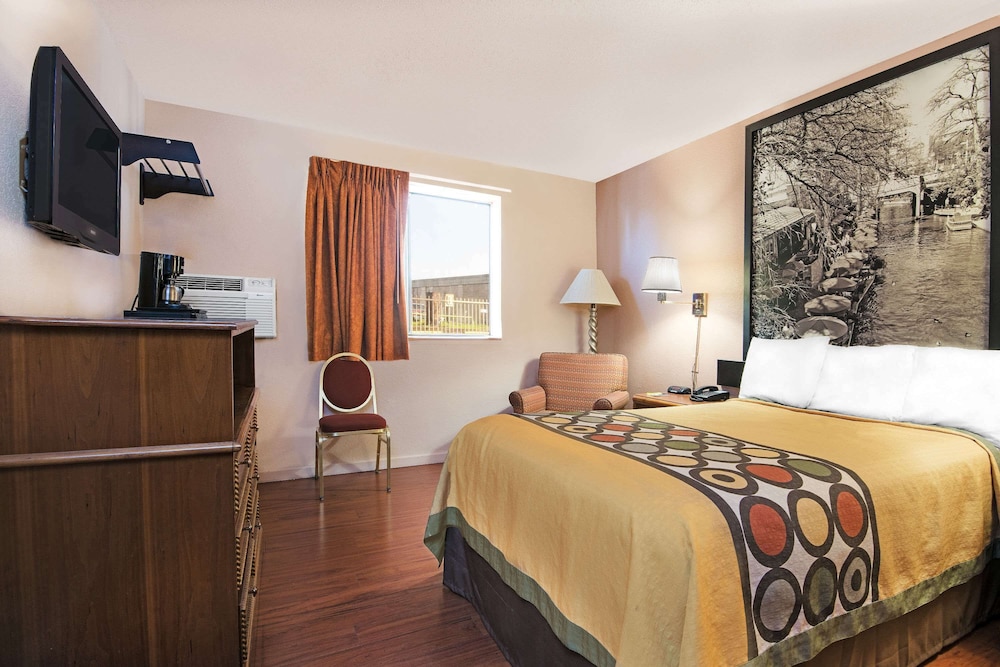 Room, Queen Bed