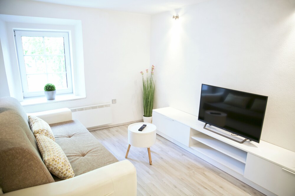 Apartments Hisa Pod Gradom 25/50