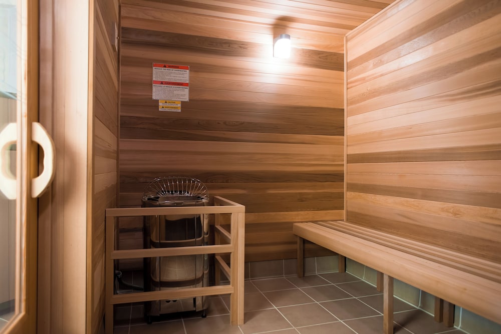 Holiday Inn Express South Lake Tahoe 33/60