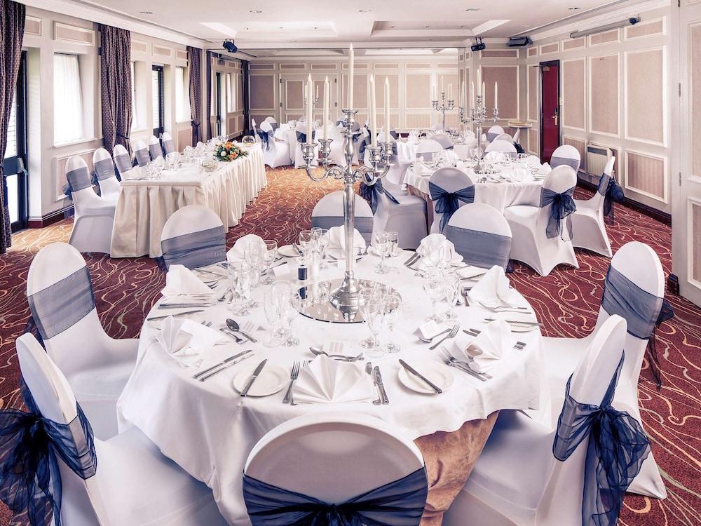 Mercure Livingston Hotel 47/71