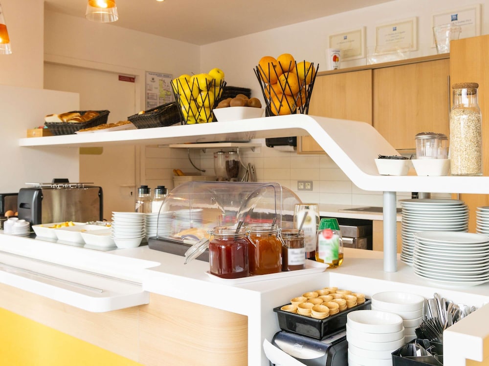 Ibis Budget Tours Nord 14/77