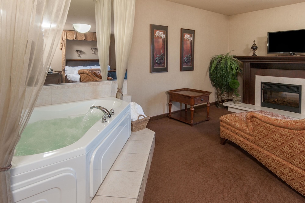 Ramada By Wyndham Drumheller Hotel & Suites 15/27