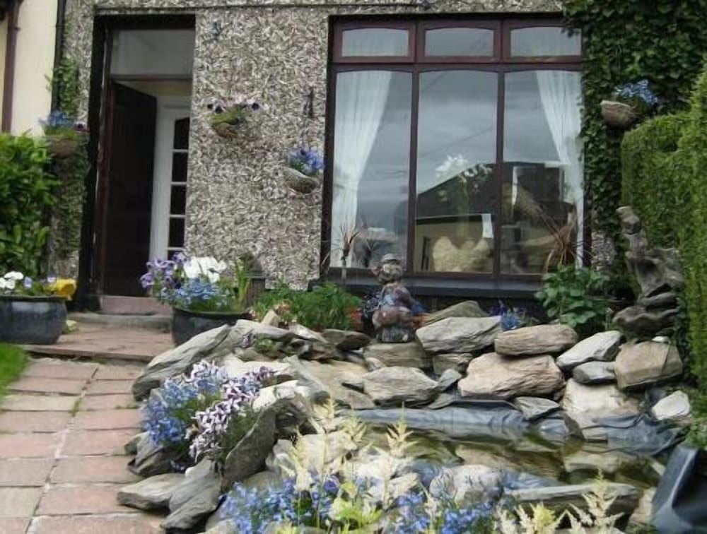 Angel House Bed Breakfast 24/38