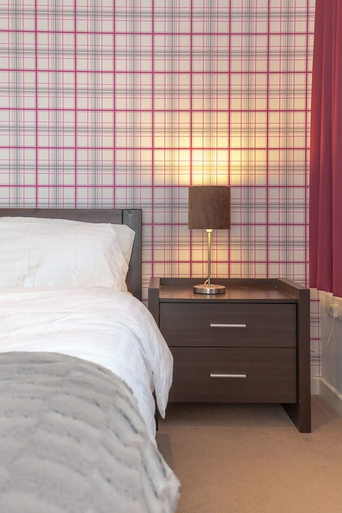 Stylish Apartment 4/16