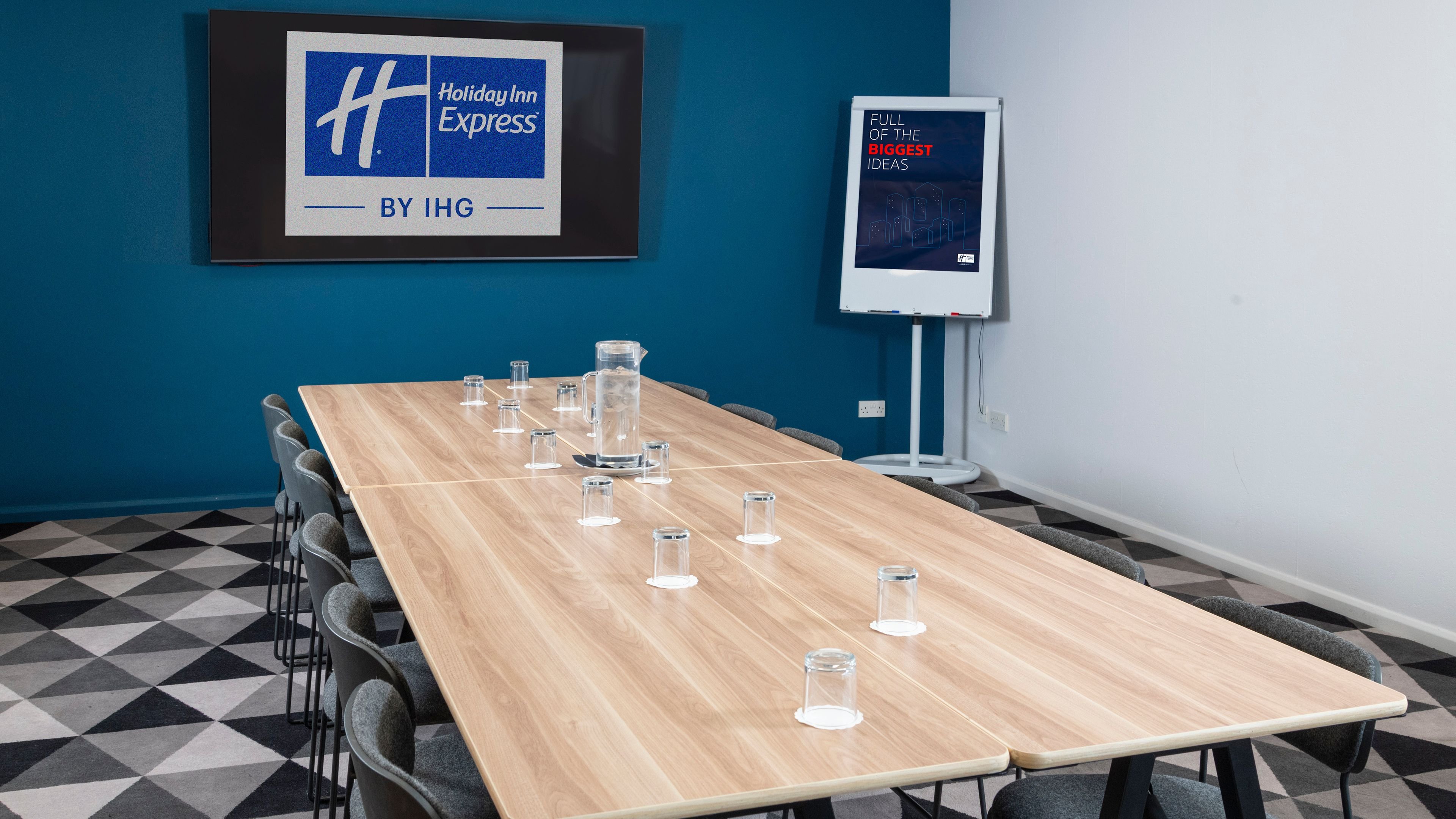 Holiday Inn Express Burton Upon Trent 26/32